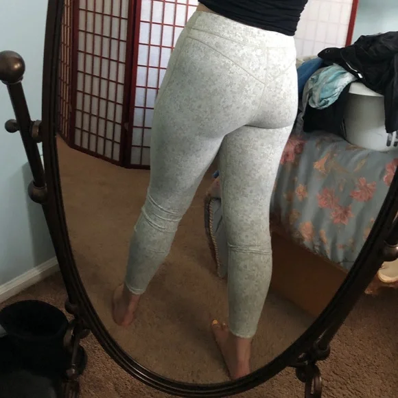 Gymshark Fleur Texture Khaki Marl Leggings - Picture 12 of 14